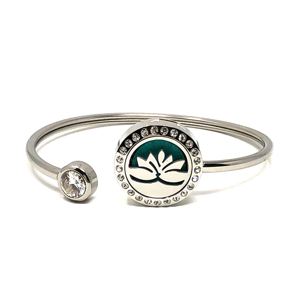 New! Aromatherapy Diffusing Lotus Bracelet - image 1